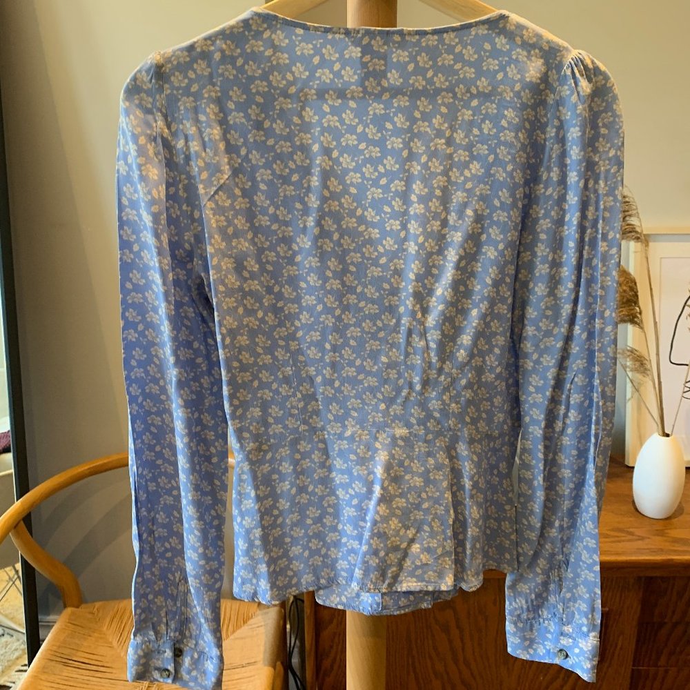 Baby Blue Top - Picture 2 of 3